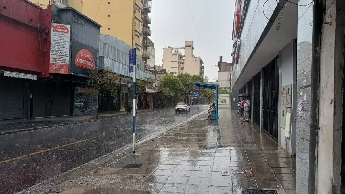Fuerte temporal en Tucumán: cayó granizo y rige una alerta amarilla