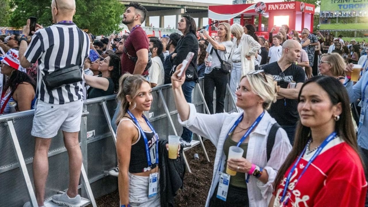 EE.UU. advierte a influencers: riesgo de deportación si monetizan contenido durante el Mundial 2026