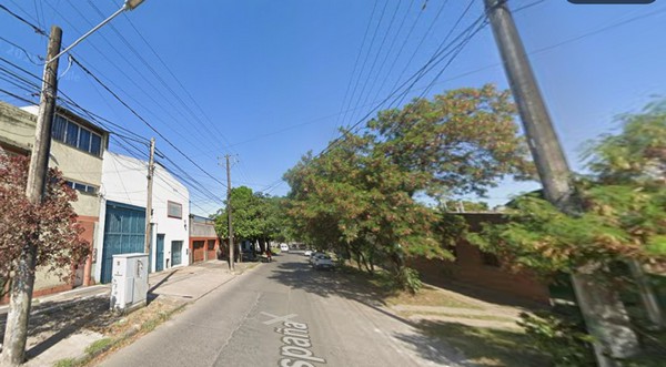 Investigan la muerte de una mujer en una vivienda de calle España: su hermano quedó internado