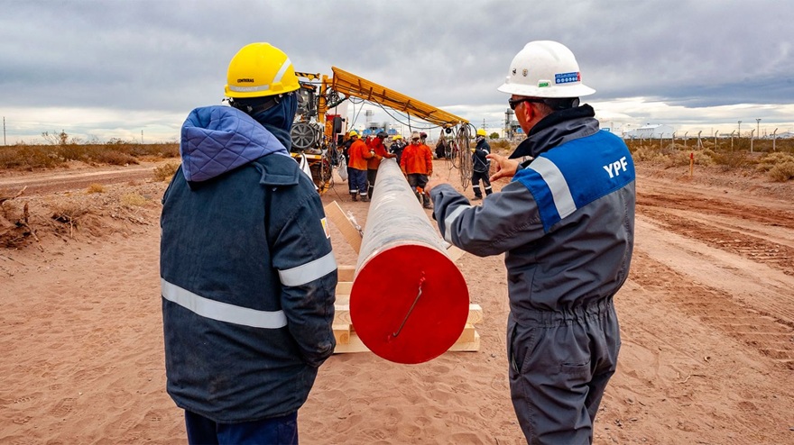 El dueño del Inter Miami se queda con una obra millonaria: construirá el gasoducto más grande de Argentina desde Vaca Muerta