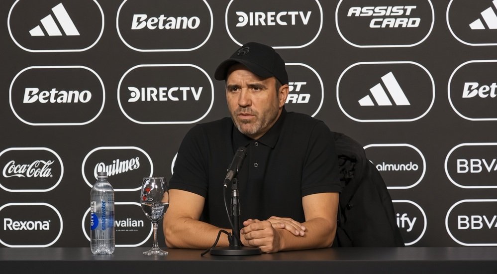 Eduardo Coudet dejó River tras la eliminación ante Independiente Santa Fe
