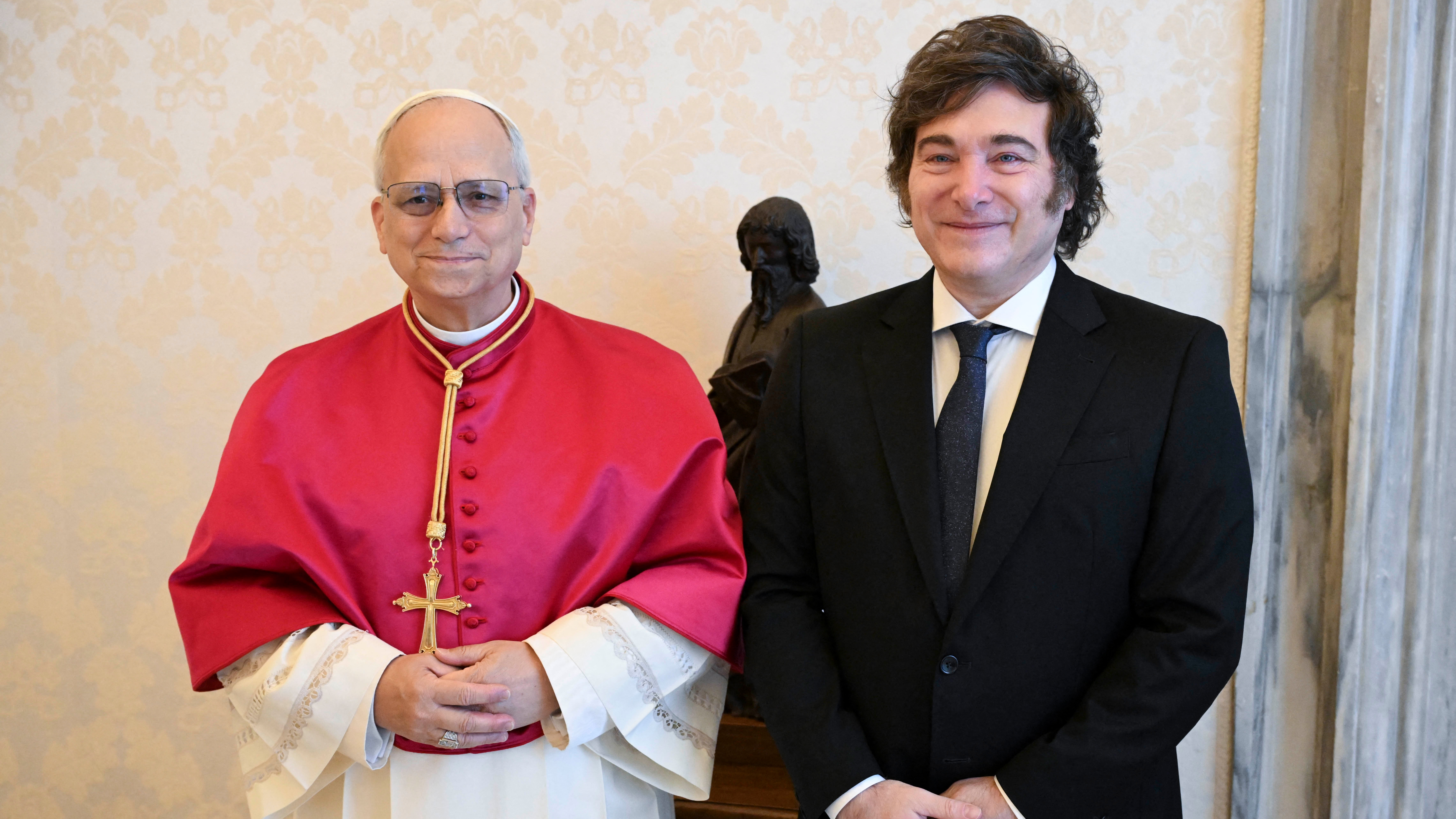 Milei recibe al nuevo embajador del Vaticano y toma fuerza una posible visita del papa León XIV a la Argentina