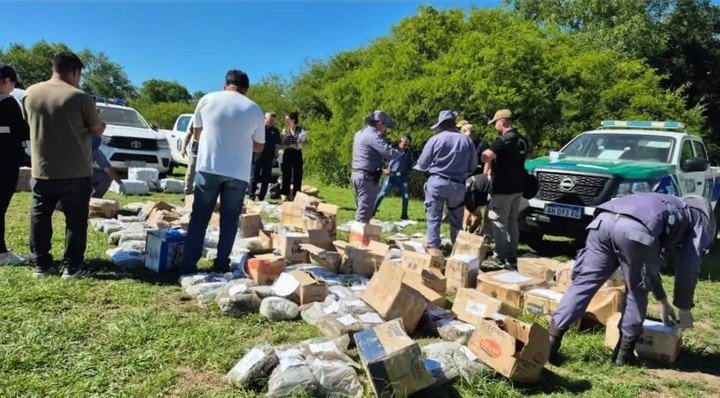 Escándalo en Chaco: ocho policías están acusados de quedarse con cocaína que debía ser destruida