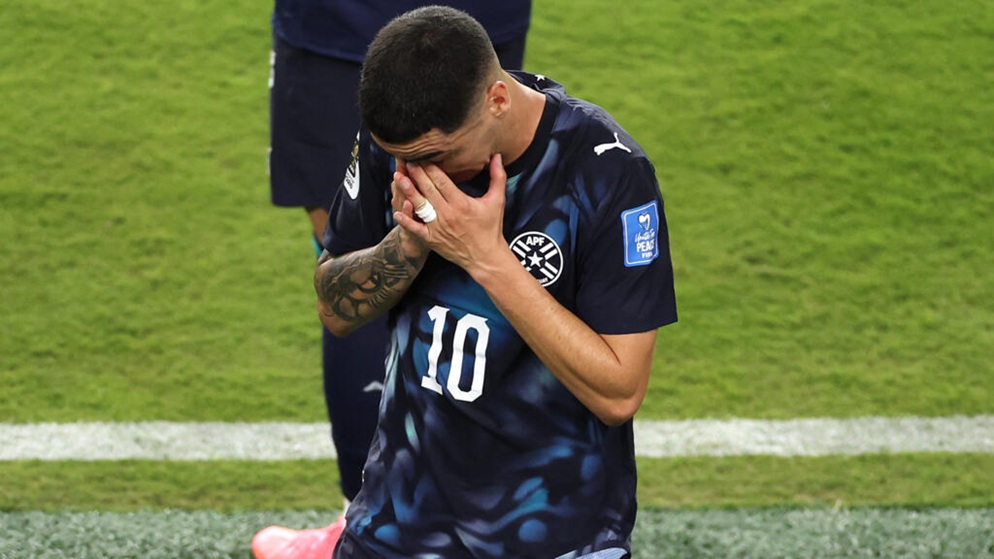 El paraguayo Almirón vio la primera tarjeta roja por la “Ley Prestianni” en el Mundial