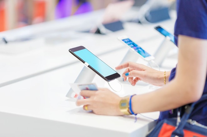 Celulares aumentarán hasta 30% por la escasez de chips causada por la Inteligencia Artificial