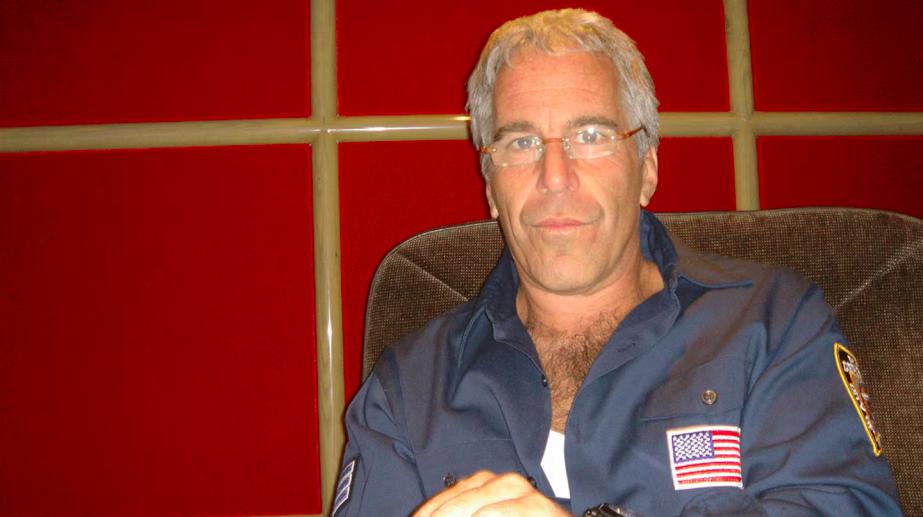 Se conoció una nota de suicidio que Jeffrey Epstein habría escrito antes de que lo encontraran muerto en su celda