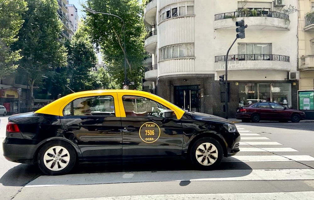 Mar del Plata: 8 taxistas demandaron a las apps de viajes y reclamaron $ 848 millones como indemnización