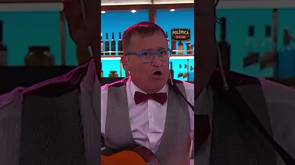 "La casa floja de papeles": la parodia viral sobre las reformas de Adorni