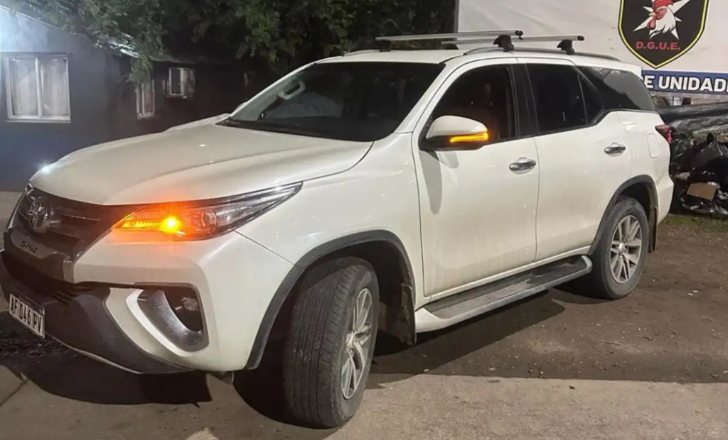 Los policías tucumanos implicados en la mejicaneada de droga en Salta se movían en una camioneta robada