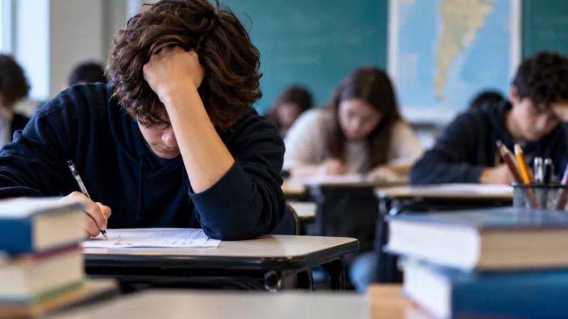 Pruebas PISA: Argentina retrocedió en las tres áreas y quedó entre los últimos de la región