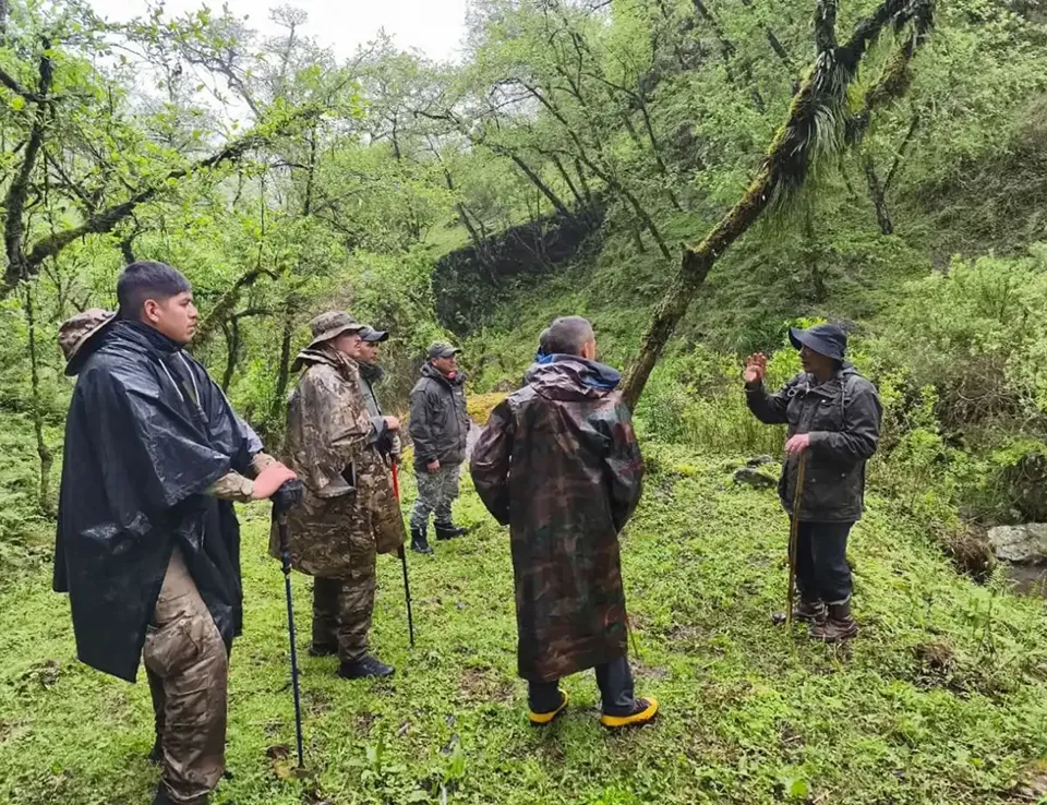 Búsqueda de Raúl Moyano: suman rescatistas de alta montaña y el clima sigue dificultando los rastrillajes