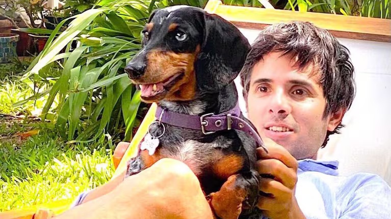 Así es la casa donde Roberto Funes Ugarte vive con 10 perros