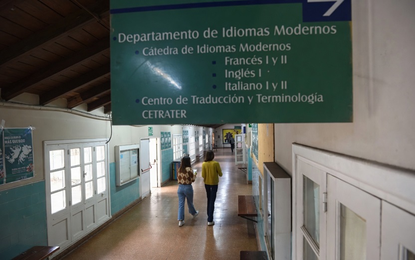 Asambleas, reproches y tensión: el debate que atraviesa Filosofía y Letras tras las denuncias de abusos