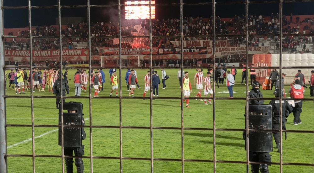 Insultos y bronca contra Yllana tras el empate de San Martín