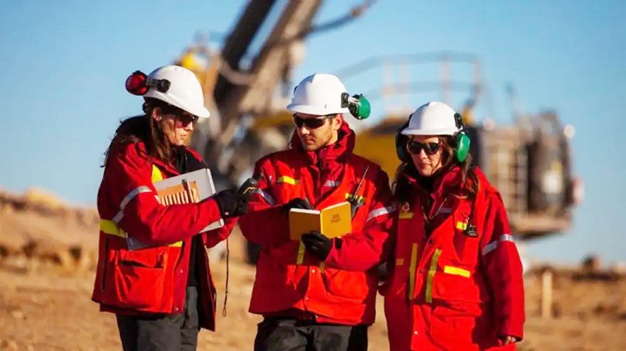 Faltan trabajadores para el boom minero: cuáles son los perfiles más difíciles de conseguir